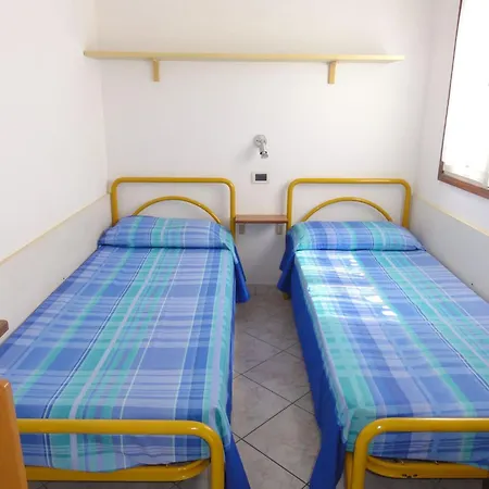 Sea View Flat Near Piazzale Zenith 비비오네