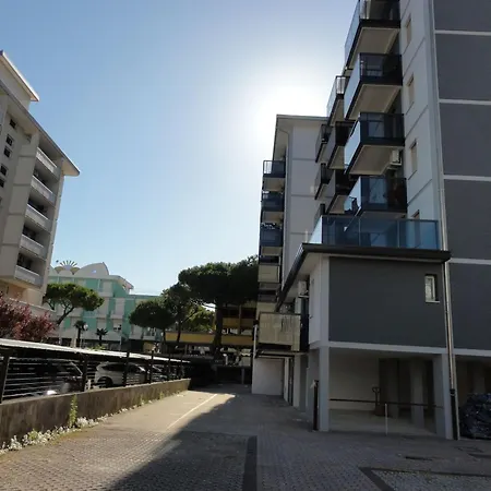 Διαμέρισμα Sea View Flat Near Piazzale Zenith Μπιμπιόνε